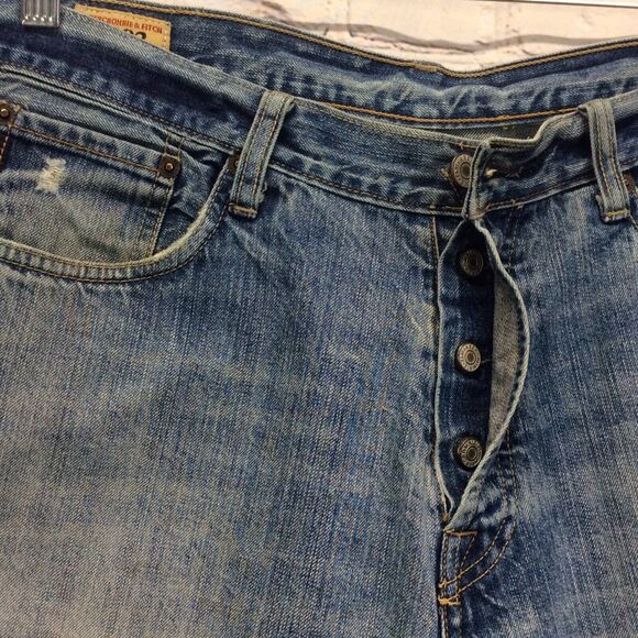 Abercrombie & Fitch Straight-Leg Denim Jeans - Picture 3 of 11